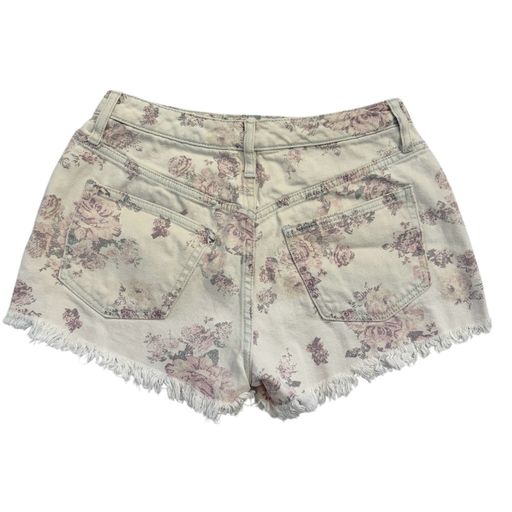 MOSSIMO High Rise Floral Shorts - Picture 2 of 3
